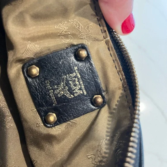 MCM leather mini bag vintage. - Picture 5 of 6